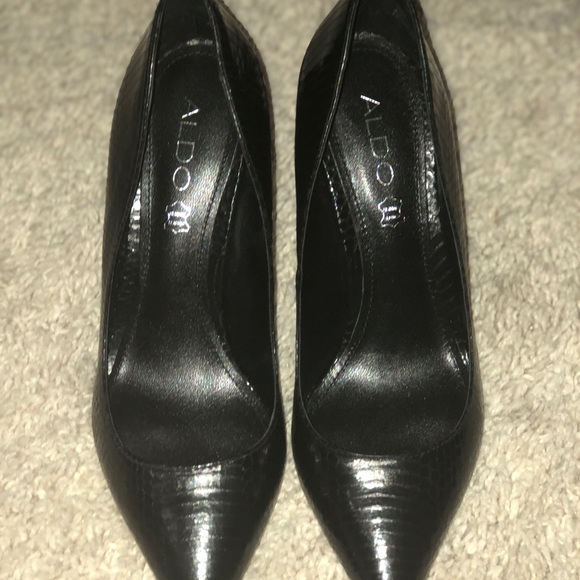 NWOT Black Aldo Heels - Picture 4 of 4